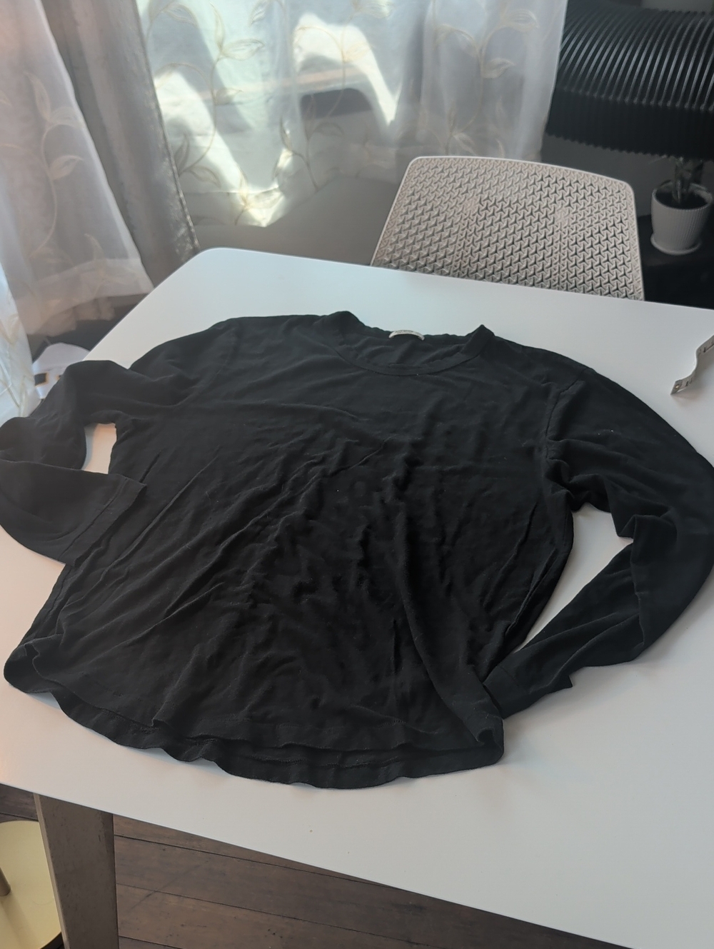 Buck Mason Black Long-Sleeve Crewneck Tee With Rounded Hem
